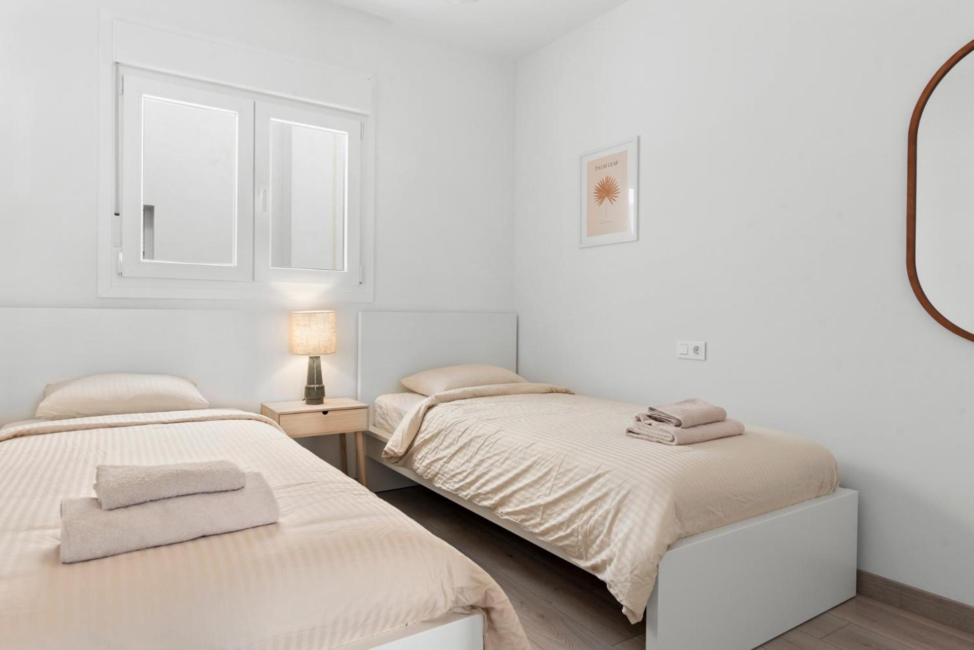 Beautiful 2-Bedroom Apartment Near Center And Beach Estepona Exterior photo